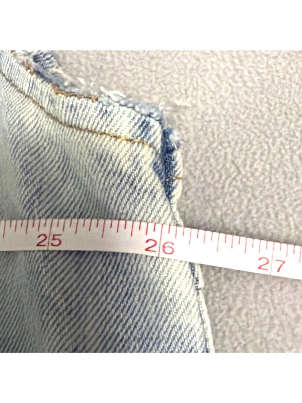 No Boundaries Distressed Cropped Denim Vest Size L Light Wash Frayed Hem - Picture 4 of 5